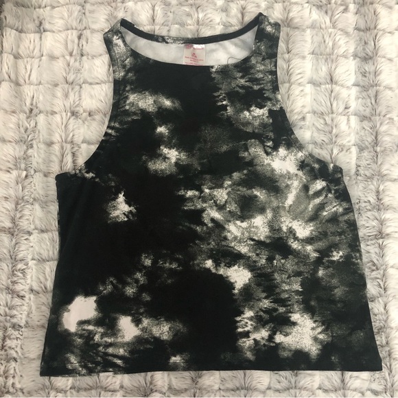 No Boundaries Tie Dye Matching Short Set - Picture 2 of 4